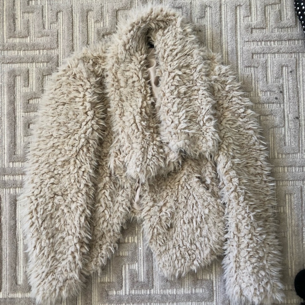 fluffy jacket 🐒